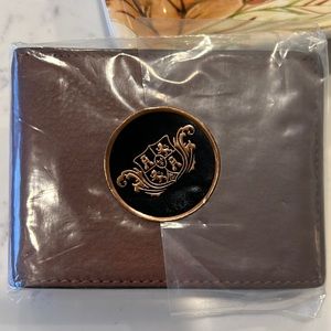 Bosca Men’s Leather Bifold Wallet with 6 slots